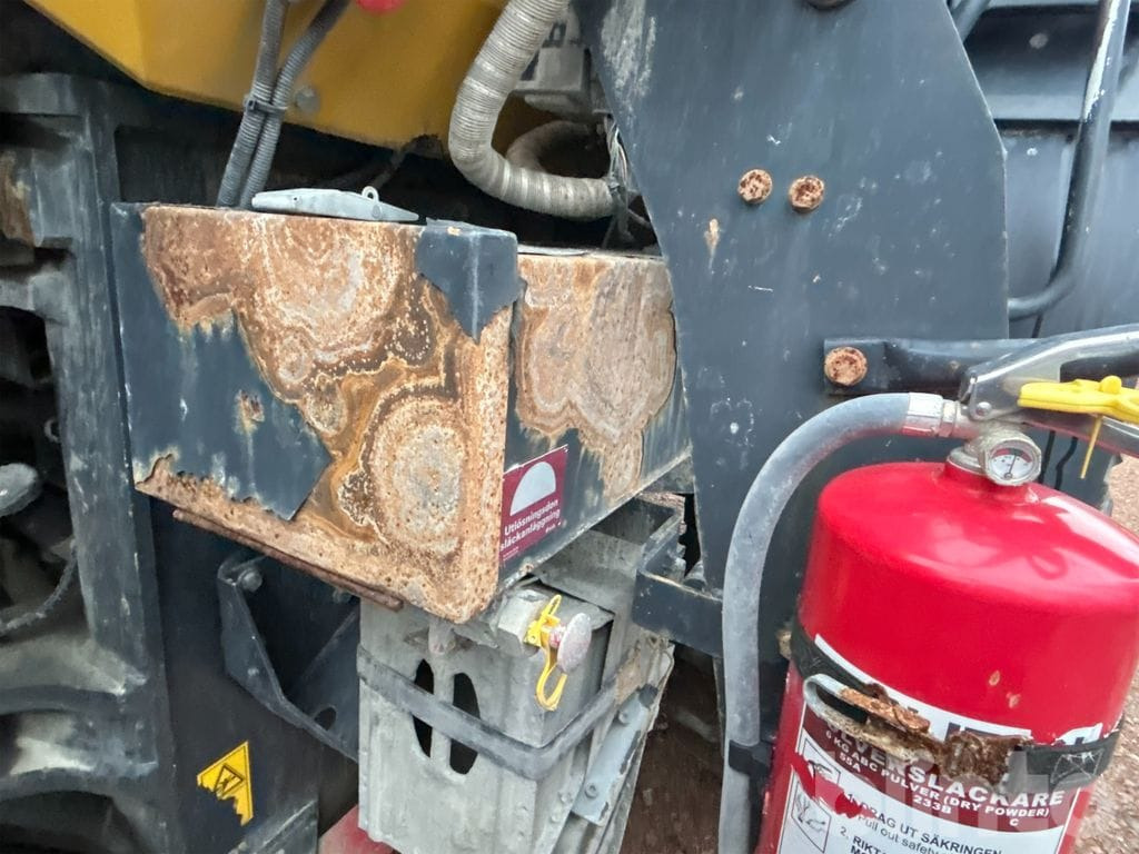 Wheel loader Komatsu WA470-8