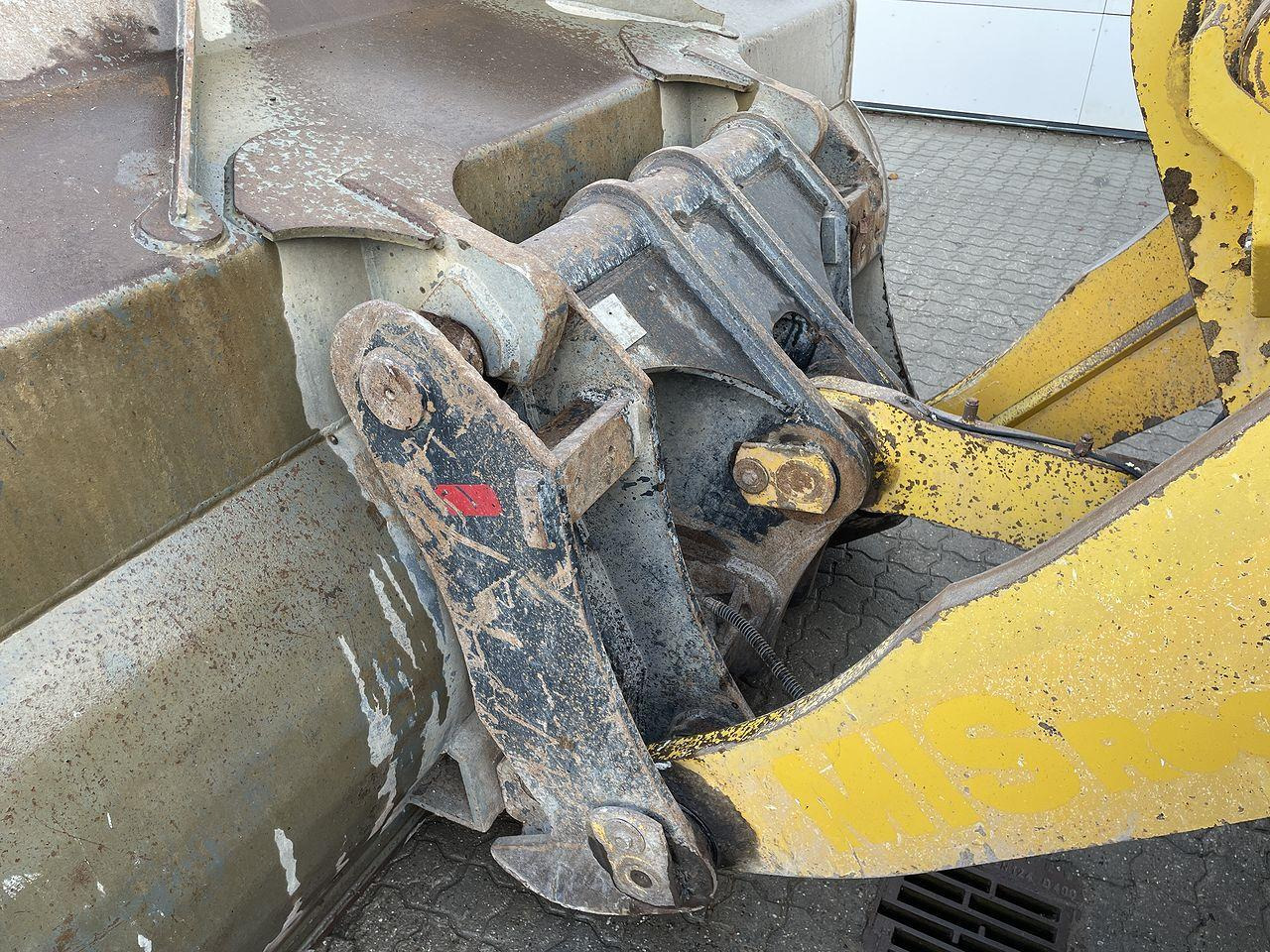 Wheel loader Komatsu WA475-10EO