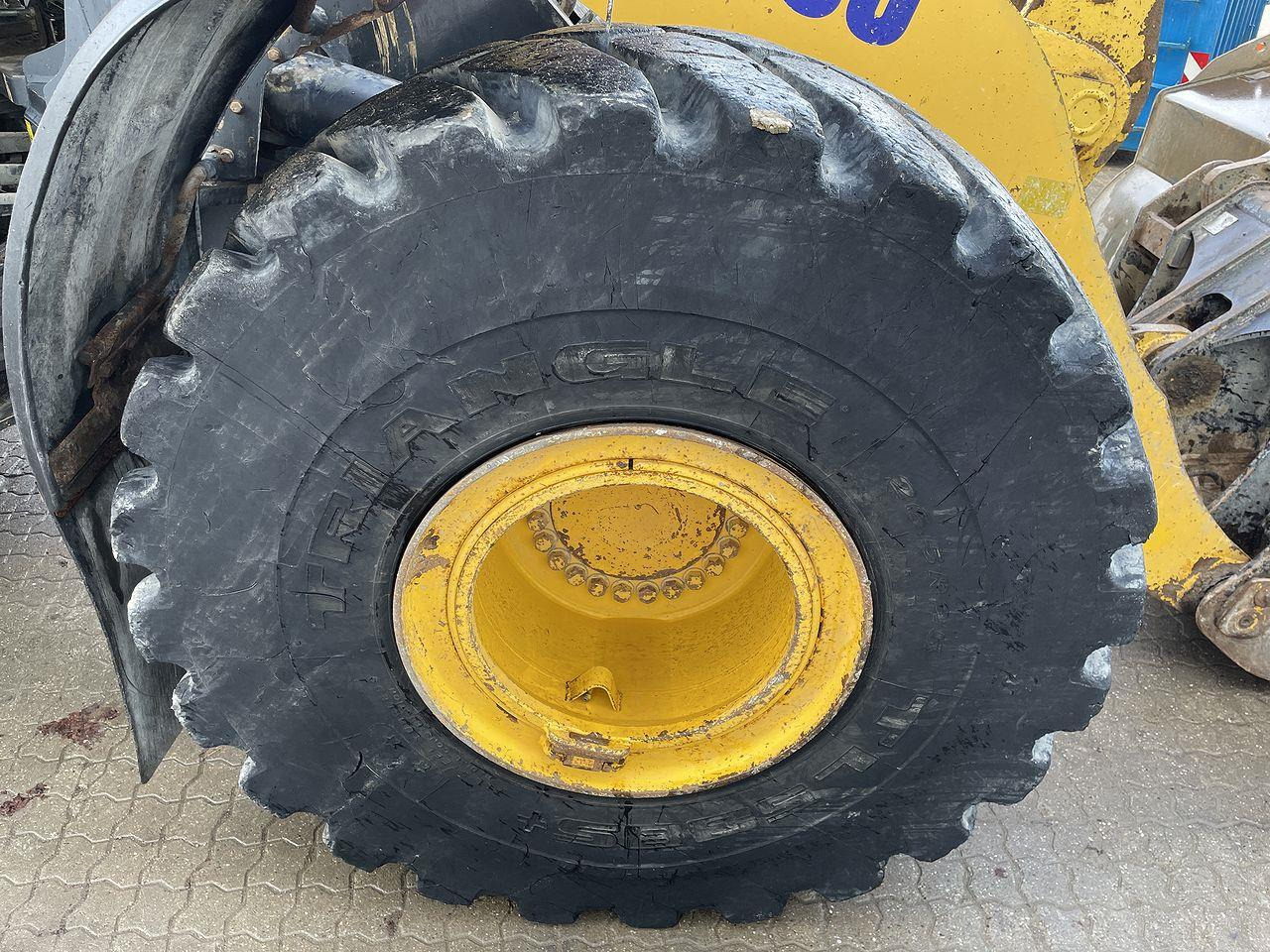 Wheel loader Komatsu WA475-10EO