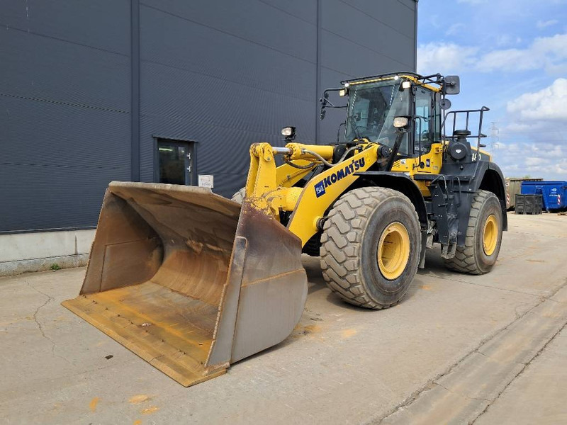 Wheel loader Komatsu WA480-8