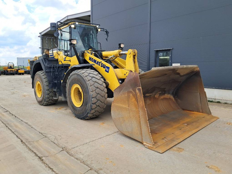 Wheel loader Komatsu WA480-8