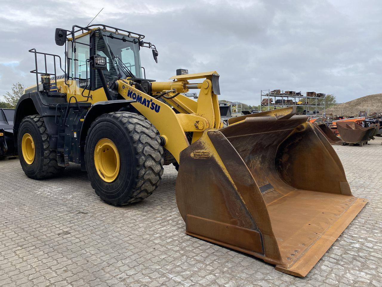 Wheel loader Komatsu WA480-8