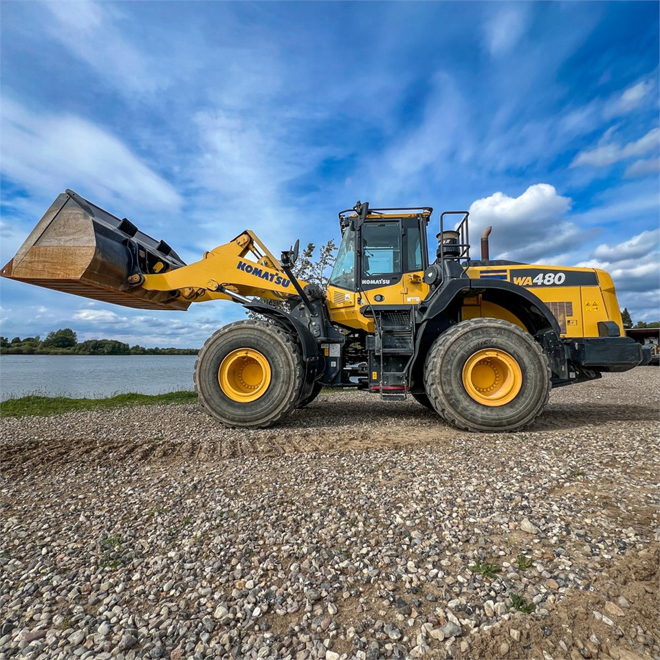 Wheel loader Komatsu WA480-8