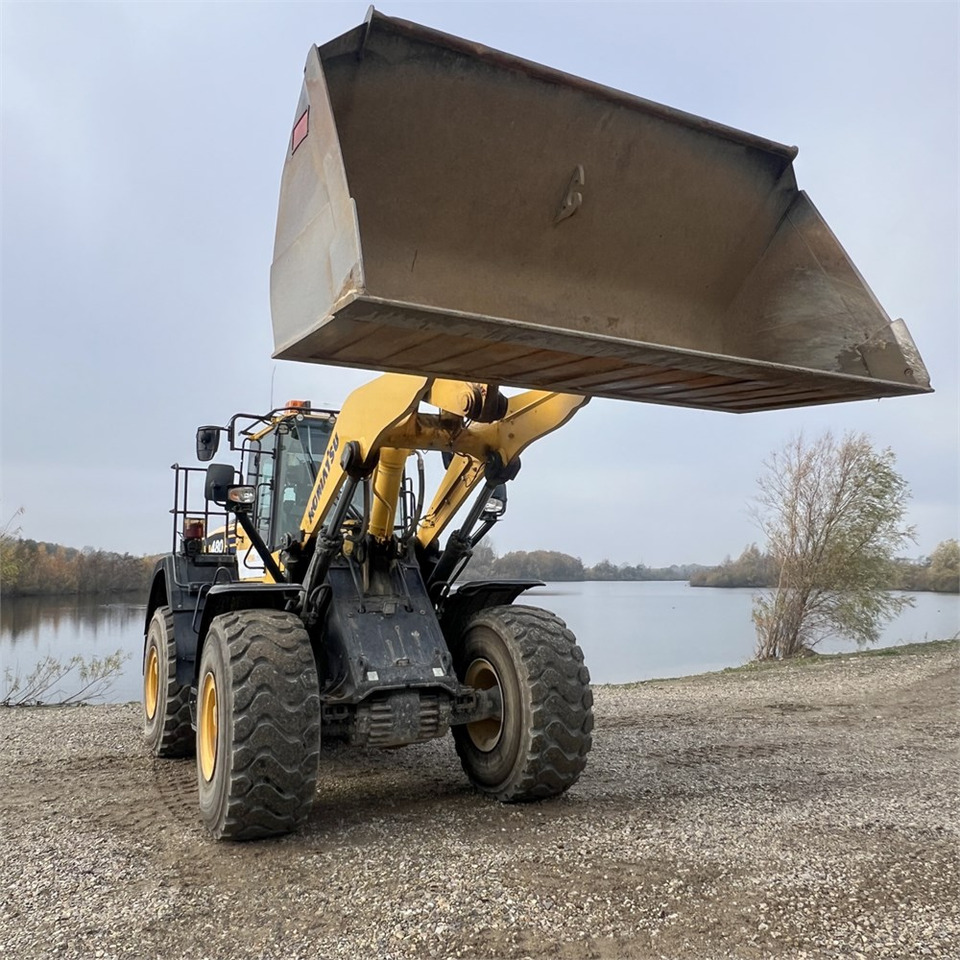 Wheel loader Komatsu WA480-8