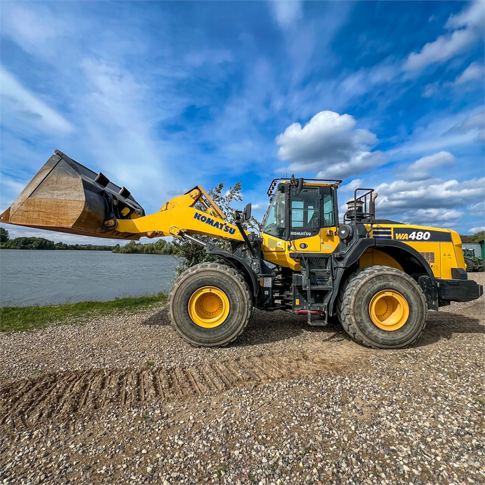 Wheel loader Komatsu WA480-8