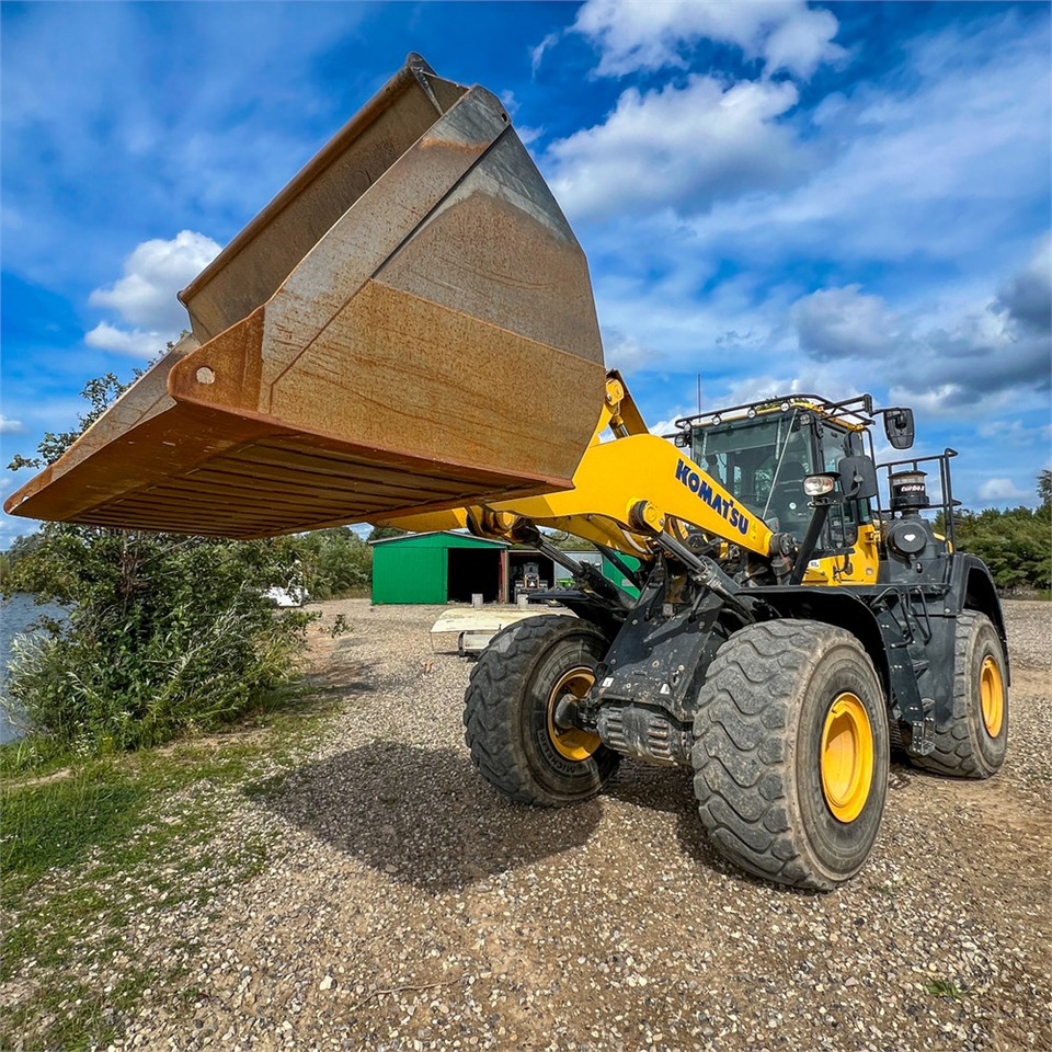Wheel loader Komatsu WA480-8