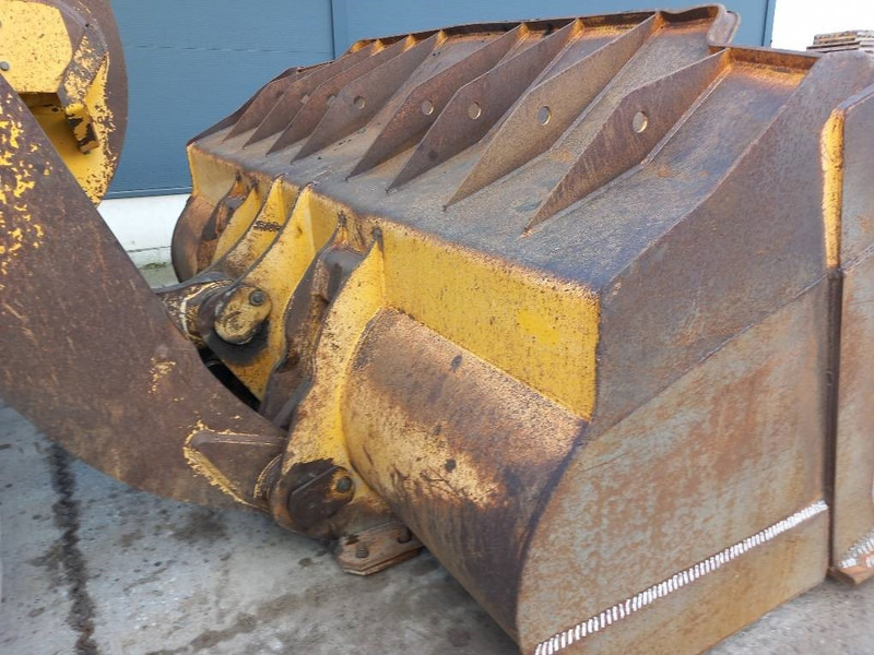 Wheel loader Komatsu WA500-7