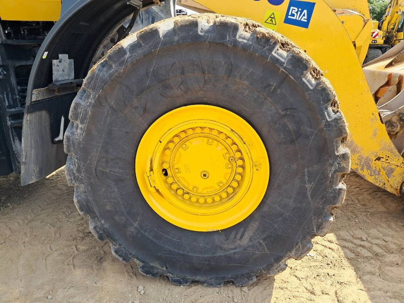 Wheel loader Komatsu WA500-8E0