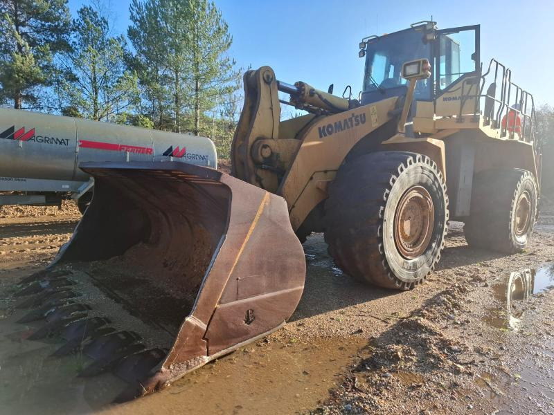 Wheel loader Komatsu WA600-6