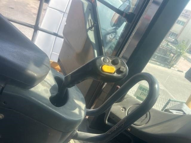 Wheel loader Komatsu WA600-6R