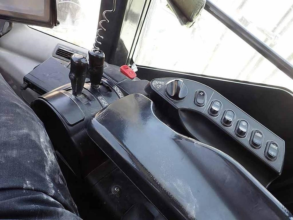 Wheel loader Komatsu WA600-8EO