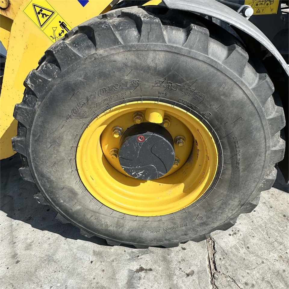 Wheel loader Komatsu WA70M