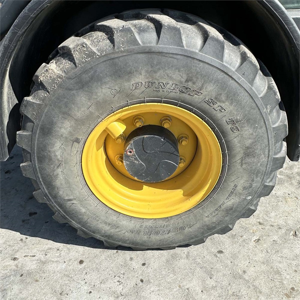 Wheel loader Komatsu WA70M