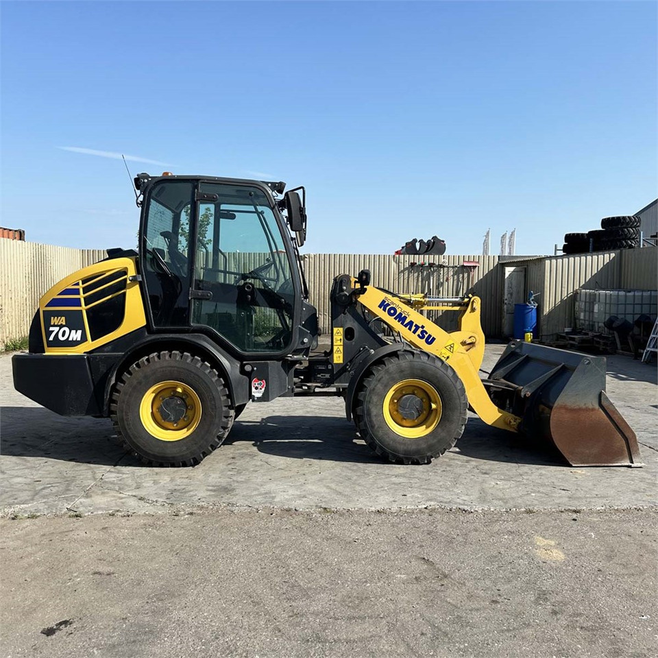 Wheel loader Komatsu WA70M