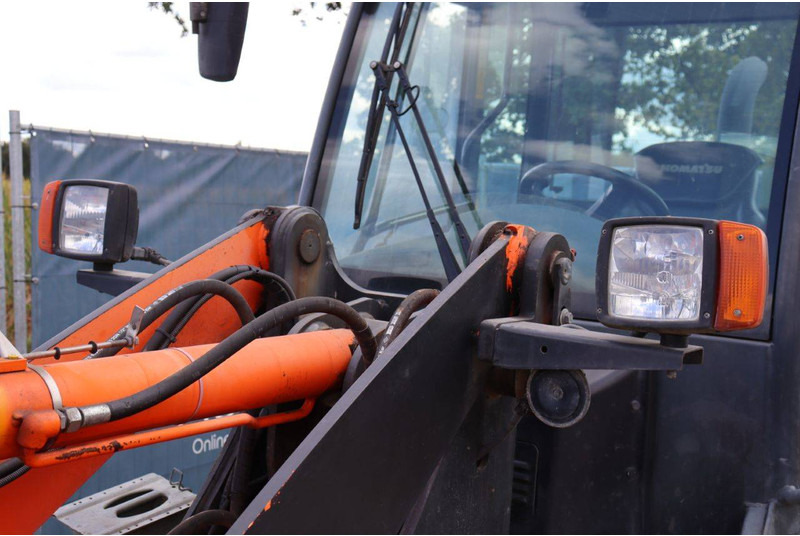 Wheel loader Komatsu WA70-7