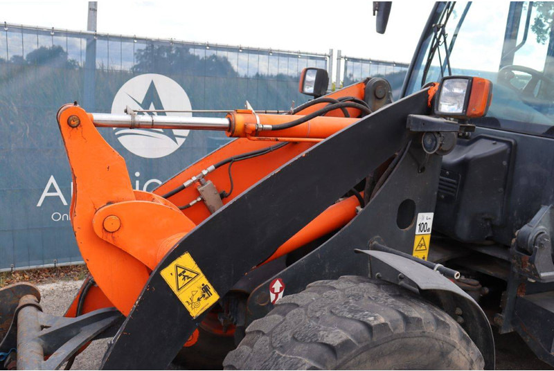 Wheel loader Komatsu WA70-7