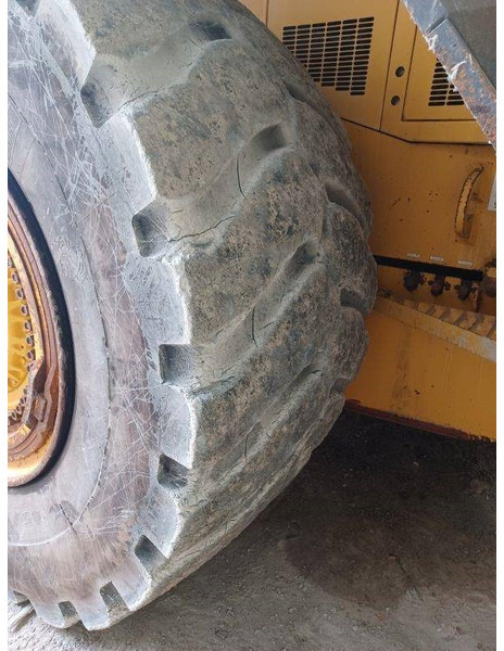 Wheel loader Komatsu WA800-3