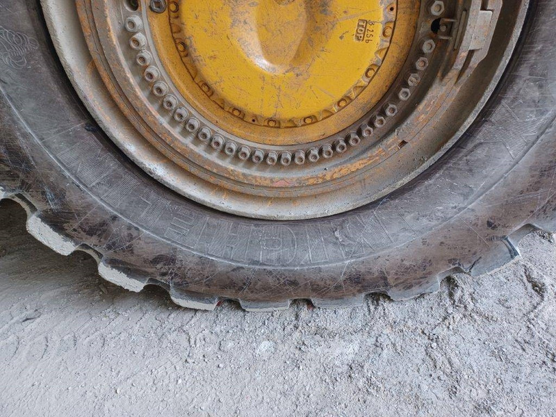 Wheel loader Komatsu WA800-3