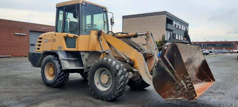 Wheel loader Komatsu WA95-3