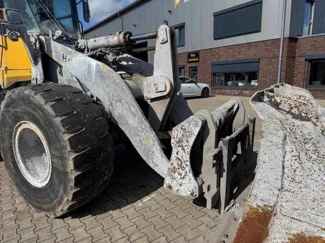 Wheel loader Komatsu WA 250-5