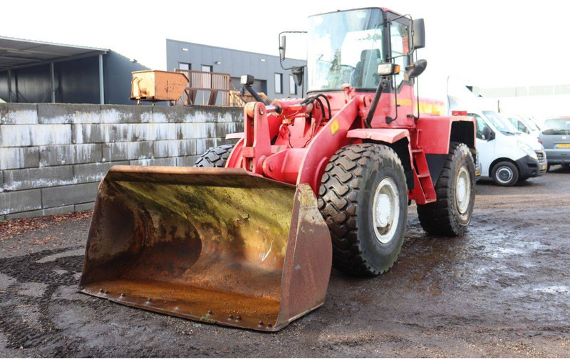 Wheel loader Komatsu WA 270-3