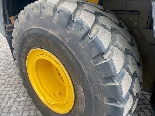Wheel loader Komatsu WA 470-8 (12005506)