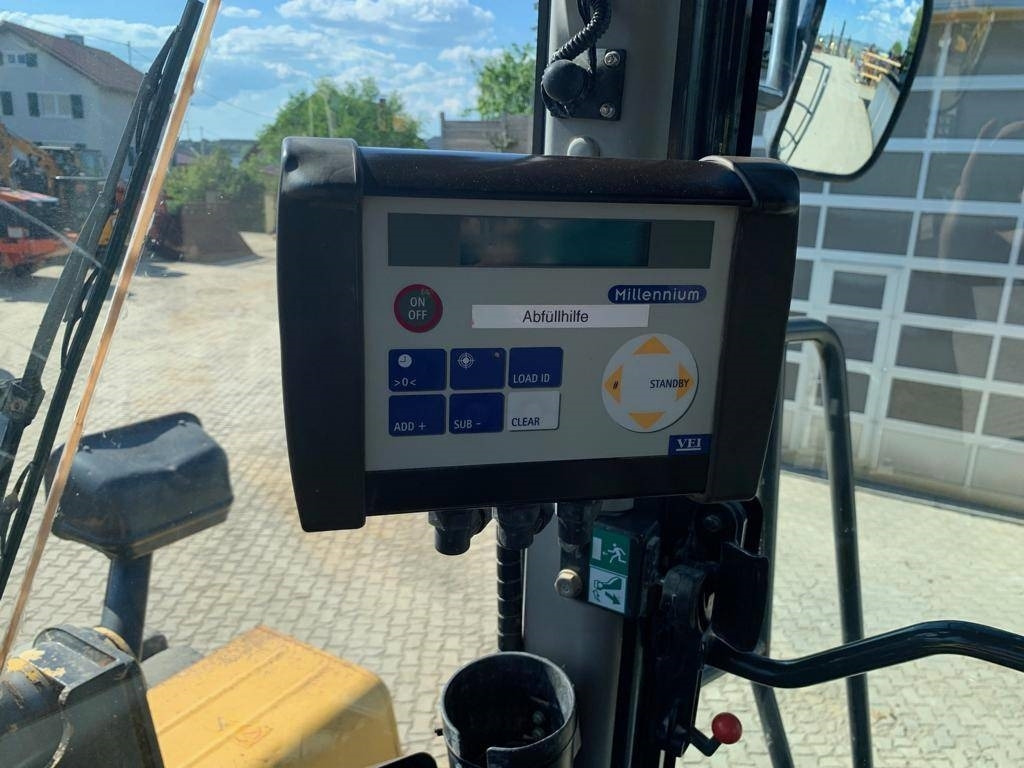 Wheel loader Komatsu WA 500-7