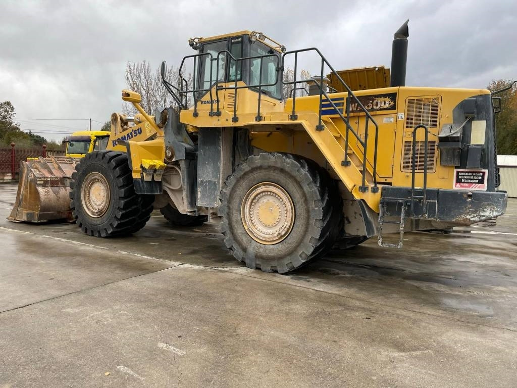 Wheel loader Komatsu WA 600-6