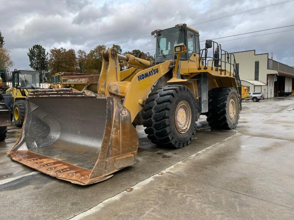 Wheel loader Komatsu WA 600-6