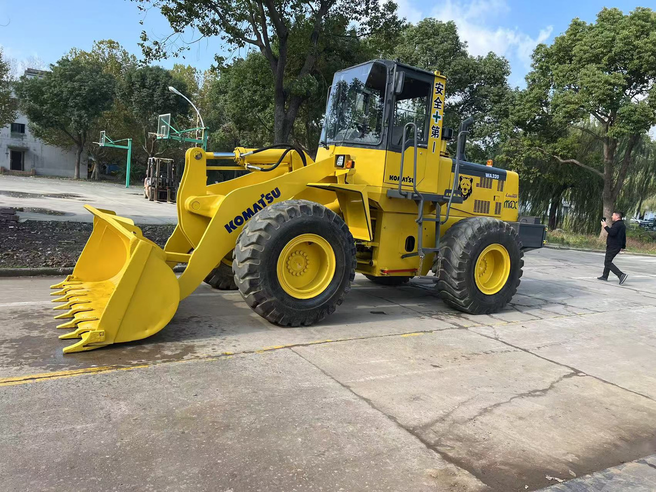 Wheel loader Komatsu wa320 [ Copy ] [ Copy ]