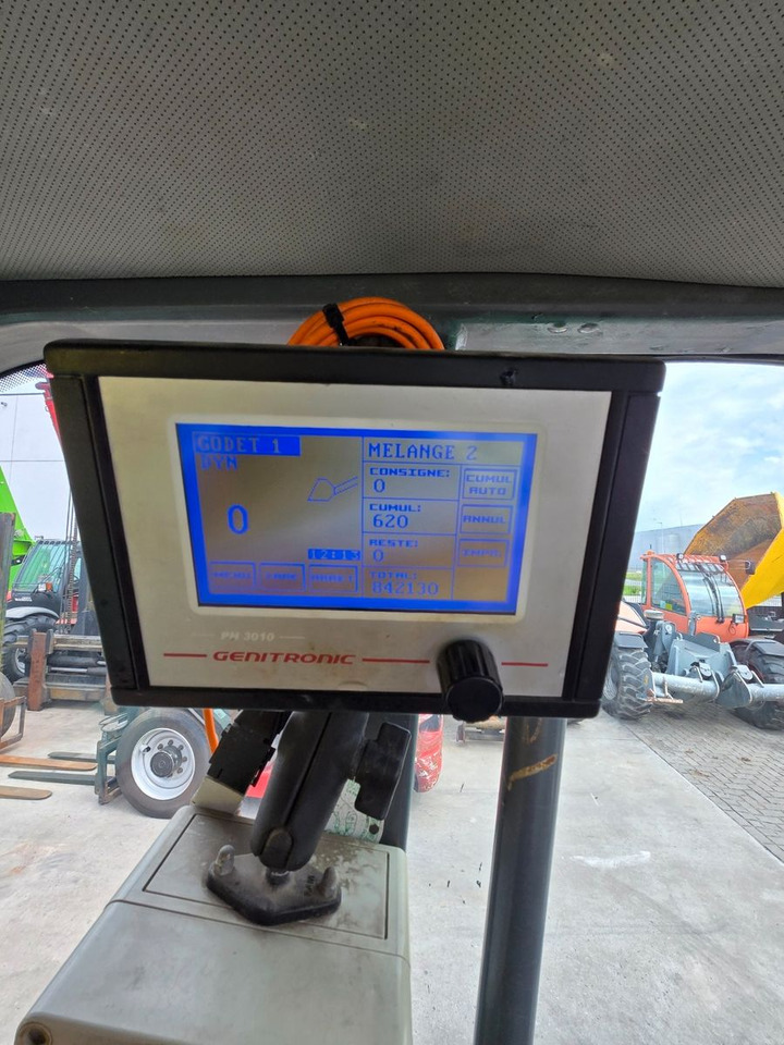 Wheel loader Kramer 352