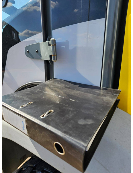 Wheel loader Kramer 357