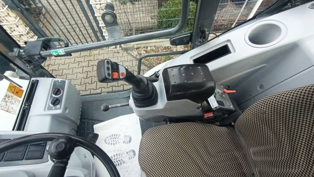 Wheel loader Kramer 680 Allrad, hydr. Schnellwechsler, Frontschaufel