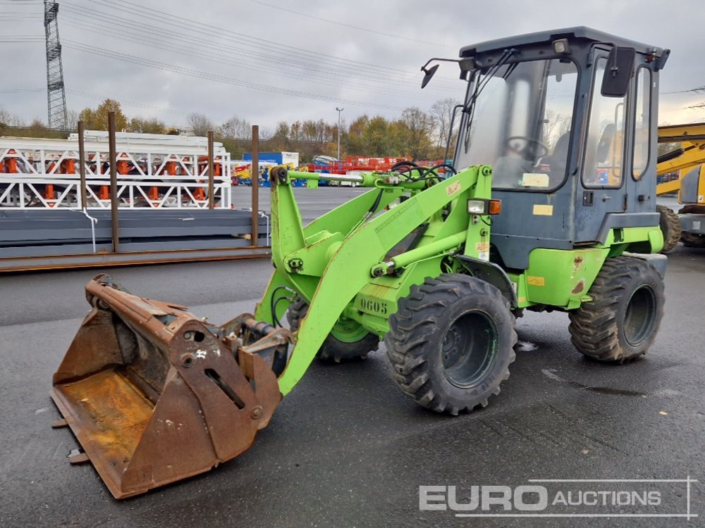 Wheel loader Kubota R520