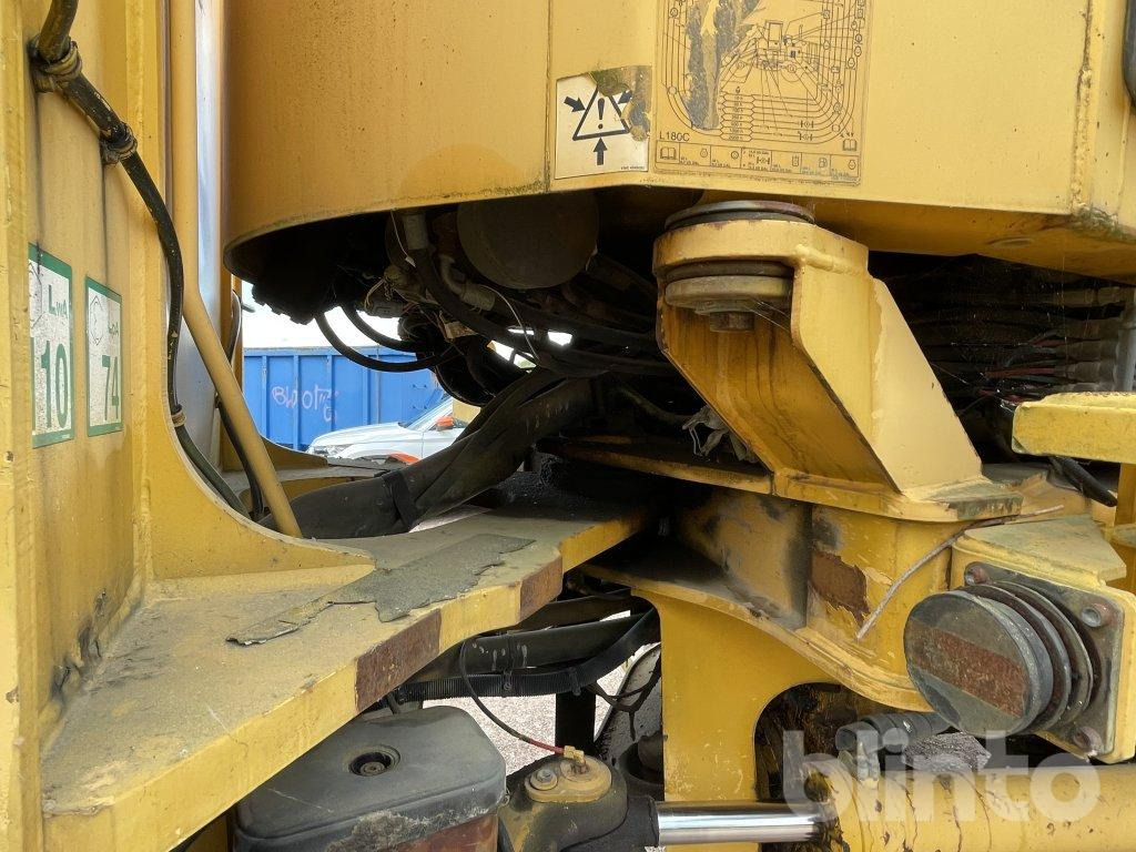 Wheel loader L180 c med skopa