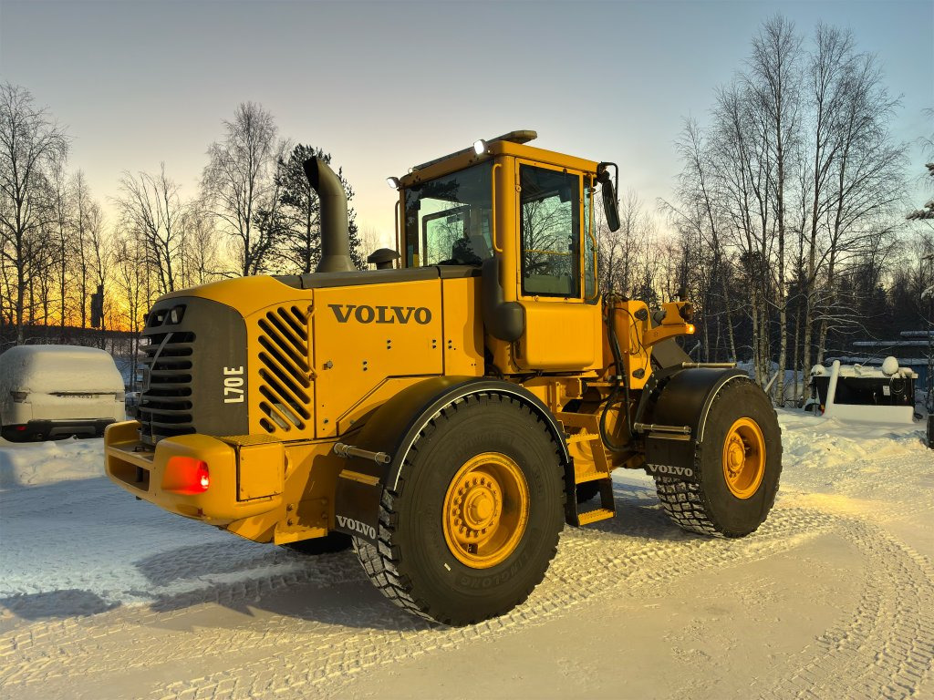 Wheel loader L70E