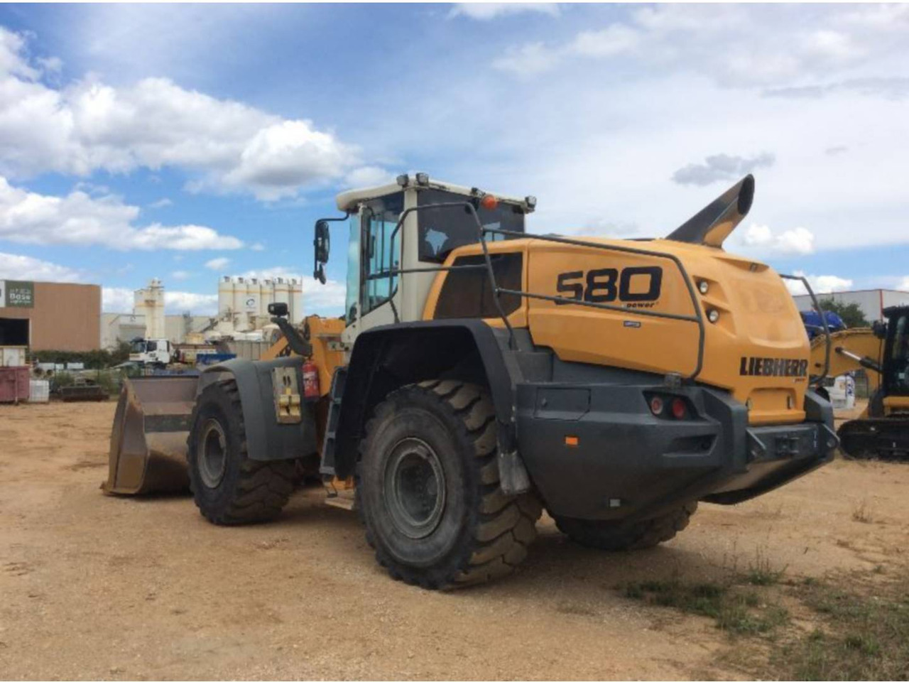 Wheel loader LIEBHERR L580
