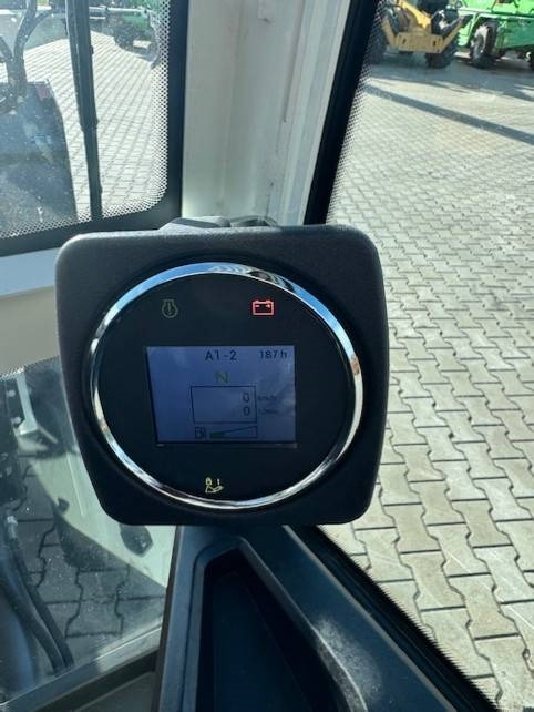 Wheel loader LIEBHERR L 504 Compact