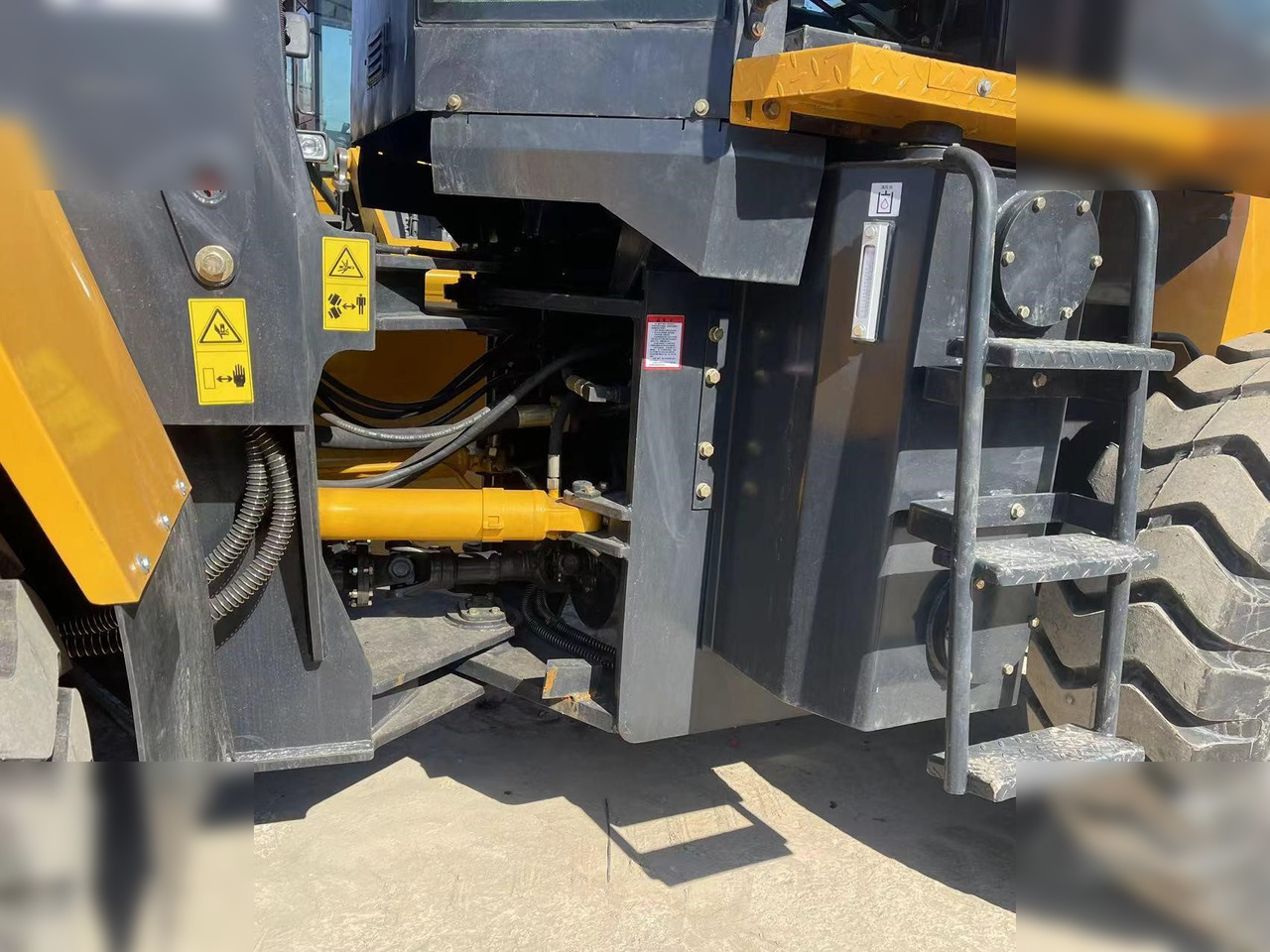 Wheel loader LIUGONG CLG835H
