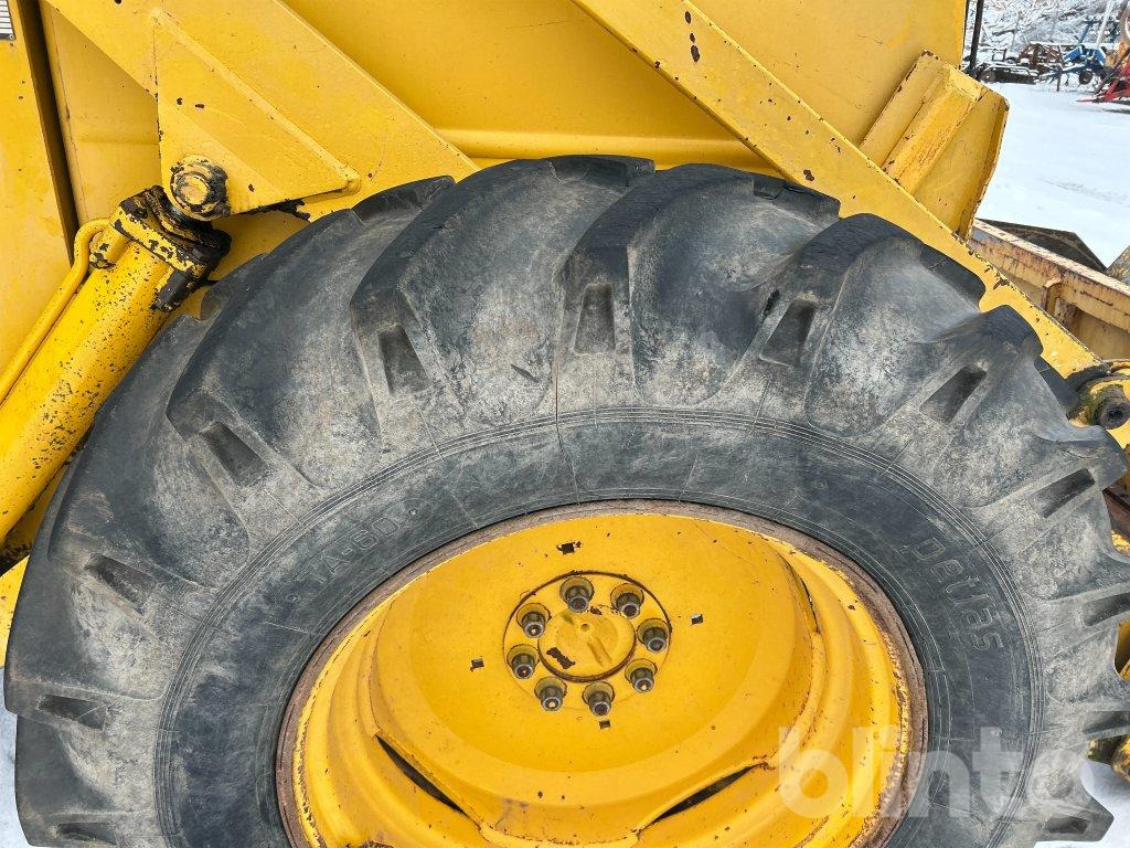 Wheel loader LM 621