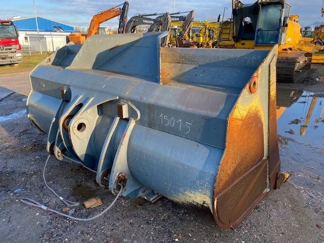 Wheel loader Liebherr (1884) L 586 Schaufel / bucket