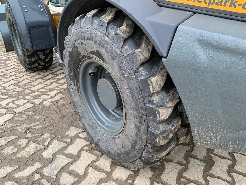 Wheel loader Liebherr L506 Compact
