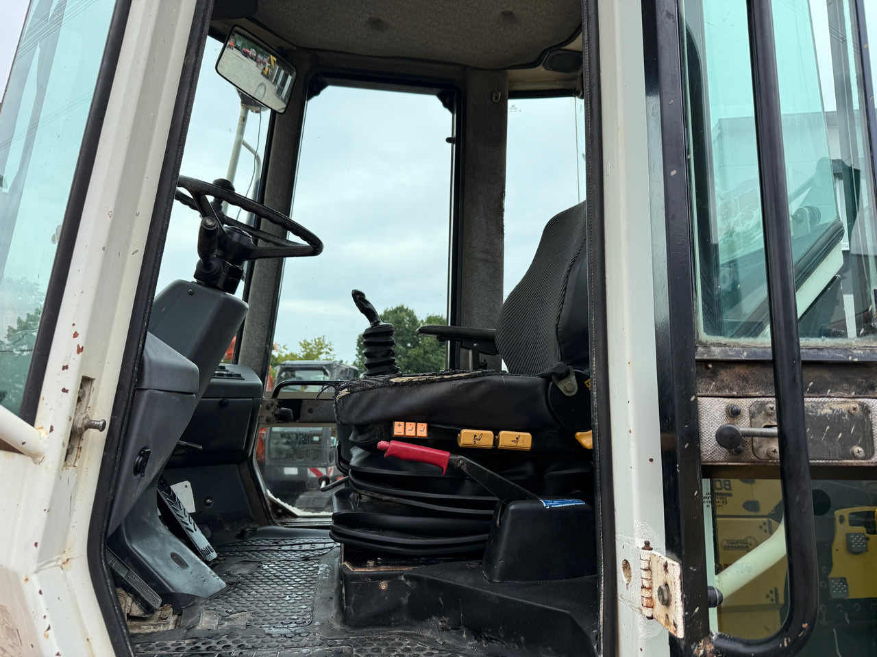 Wheel loader Liebherr L522 Radlader