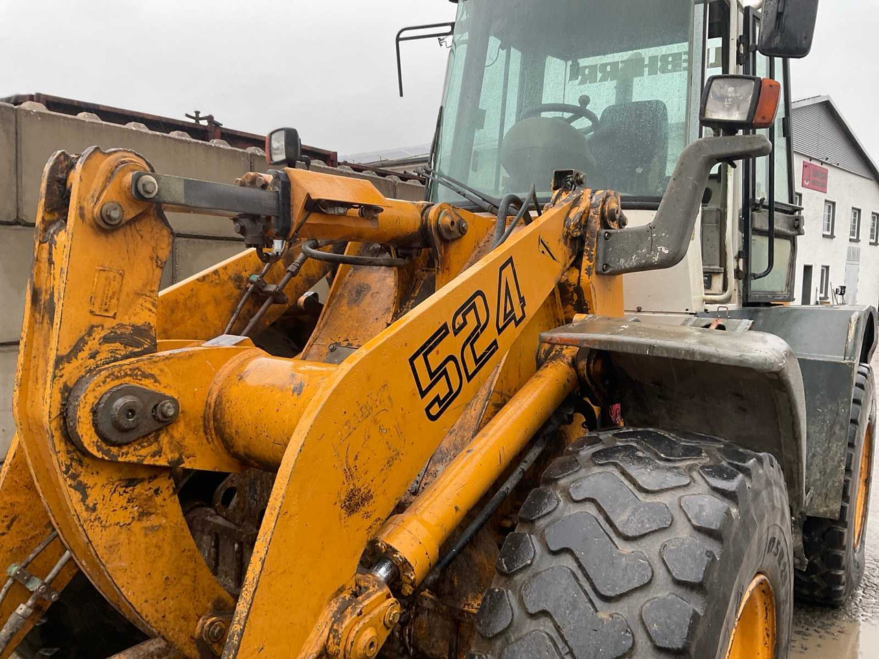Wheel loader Liebherr L524
