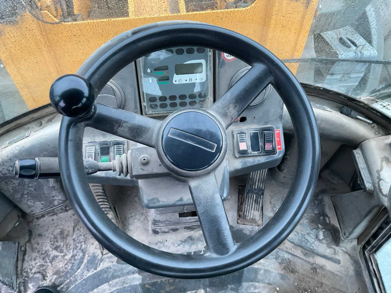 Wheel loader Liebherr L524