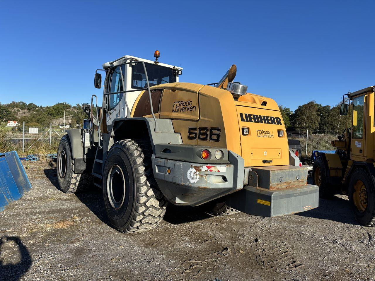 Wheel loader Liebherr L566