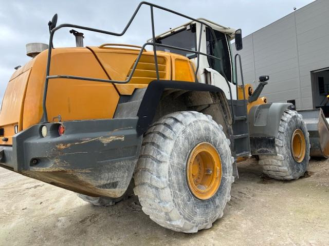 Wheel loader Liebherr L566