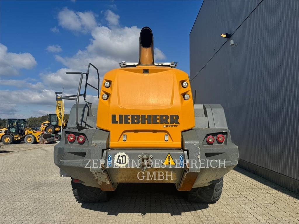 Wheel loader Liebherr L586