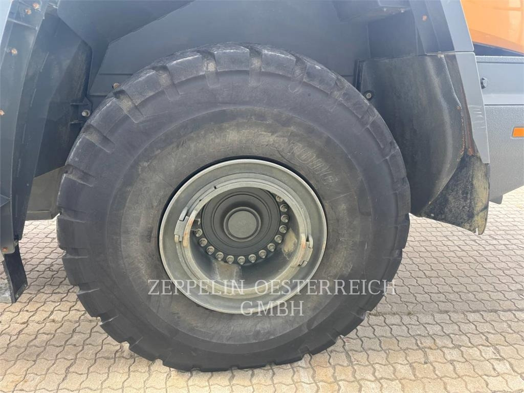 Wheel loader Liebherr L586