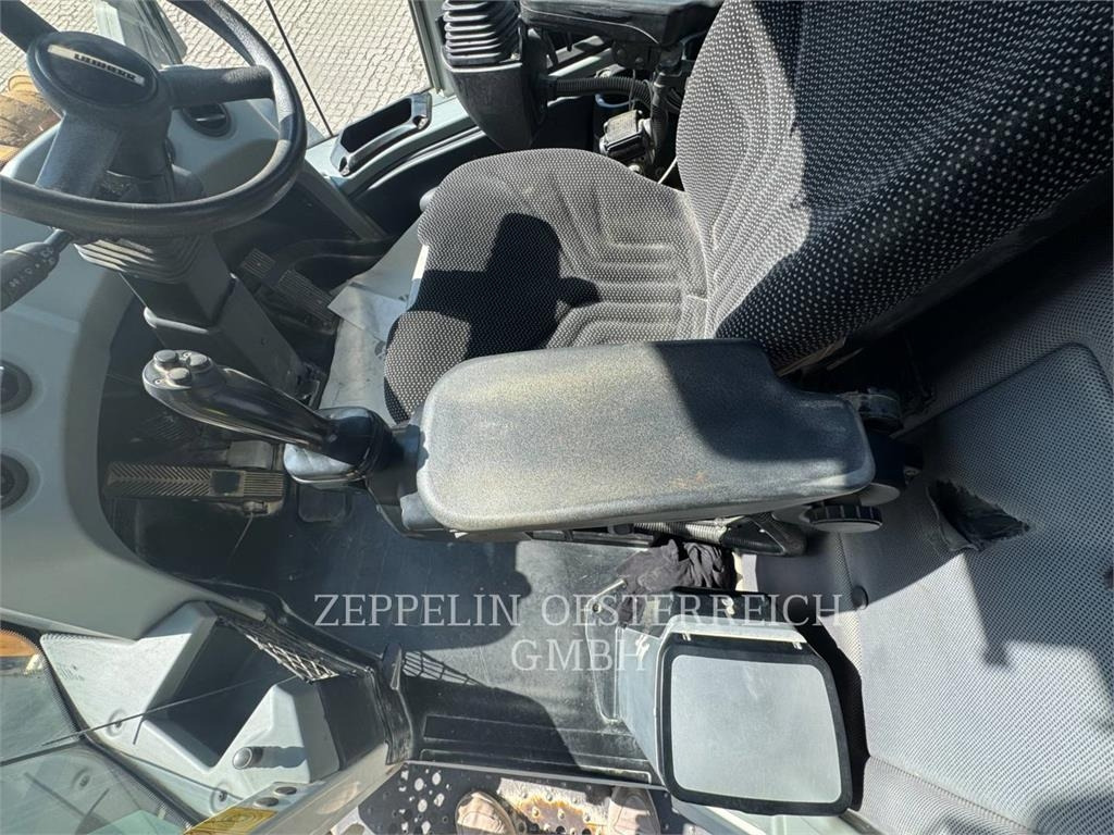 Wheel loader Liebherr L586